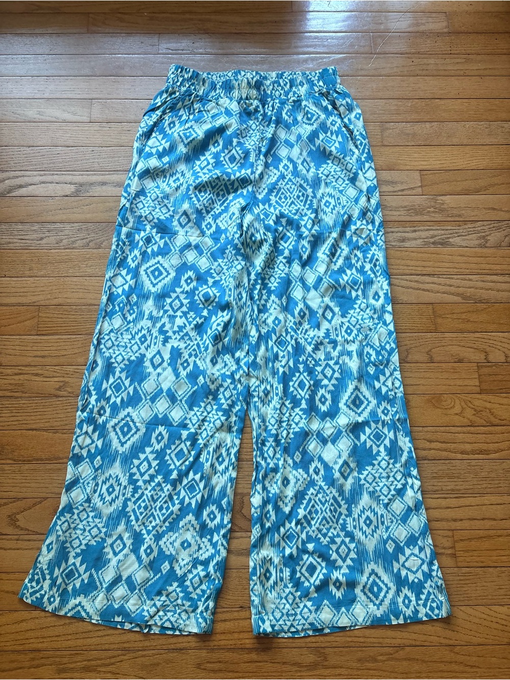 NWOT Blue Aztec Print Wide-Leg Kids Pants